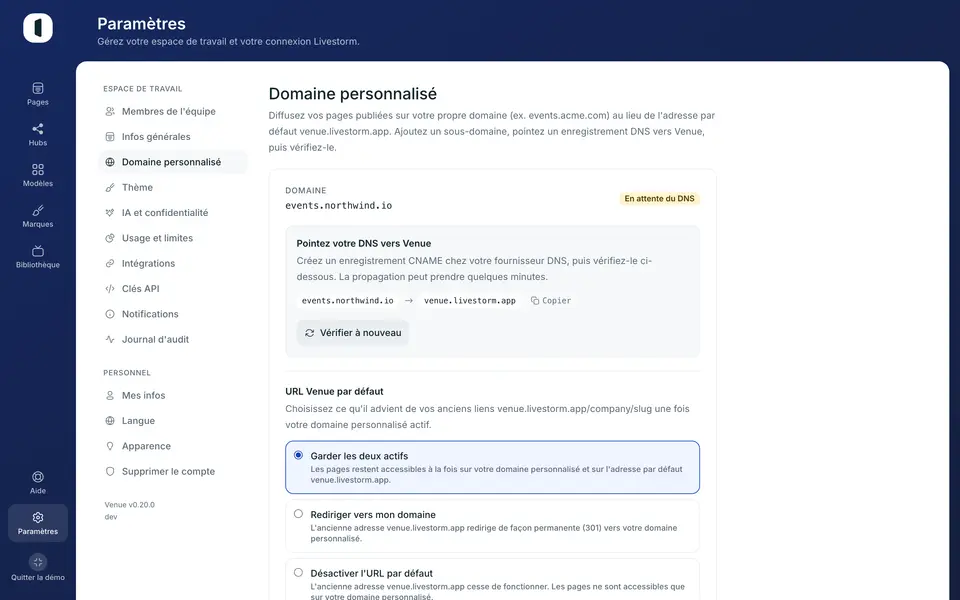 Le domaine passe « En attente du DNS » et Venue affiche l'enregistrement CNAME à créer chez votre fournisseur DNS. Copiez la cible et ajoutez-la en CNAME sur votre sous-domaine.